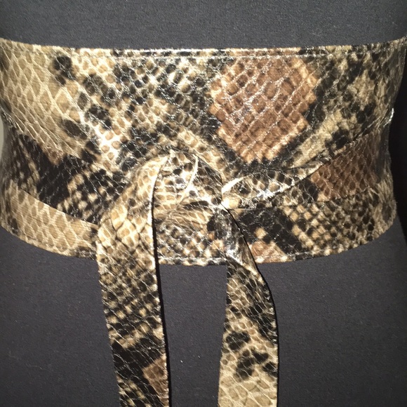 Karen Zambos Accessories - Karen Zambos Elegantly Waisted Snakeskin Belt